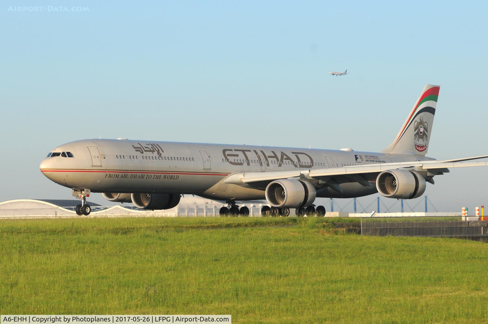 A6-EHH, 2007 Airbus A340-642X C/N 870, CDG landing