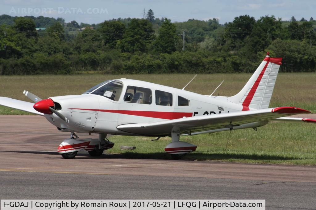 F-GDAJ, Piper PA-28-181 Archer C/N 288090315, Parked