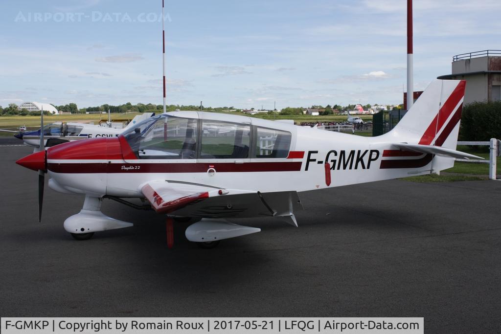 F-GMKP, Robin DR-400-120 Dauphin 2+2 C/N 2182, Parked