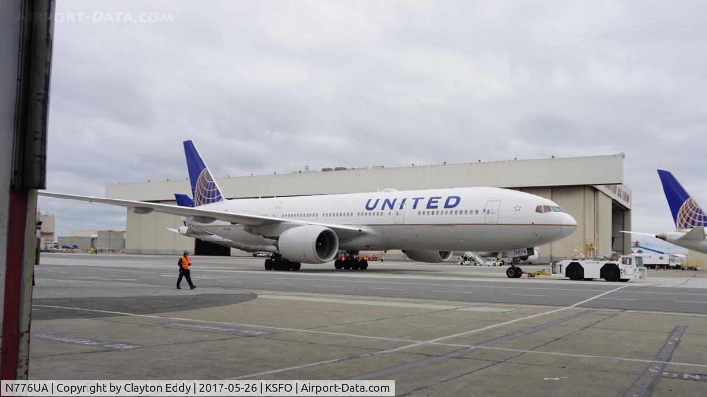 N776UA, 1996 Boeing 777-222 C/N 26937, SFO 2017.