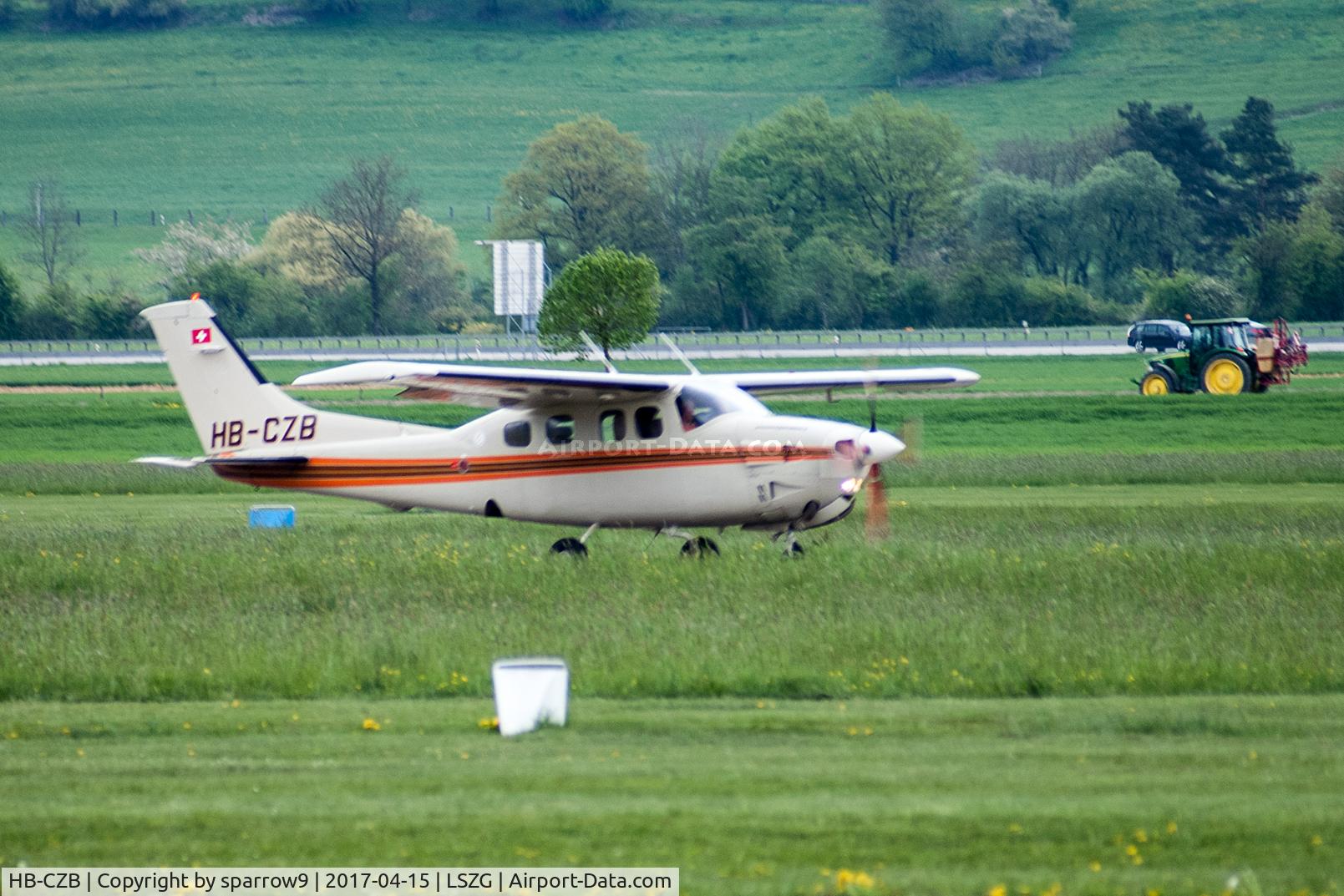 HB-CZB, 1982 Cessna P210N Pressurised Centurion C/N P21000780, Just landed at Grenchen airport. Deregistered 2018-08-30
