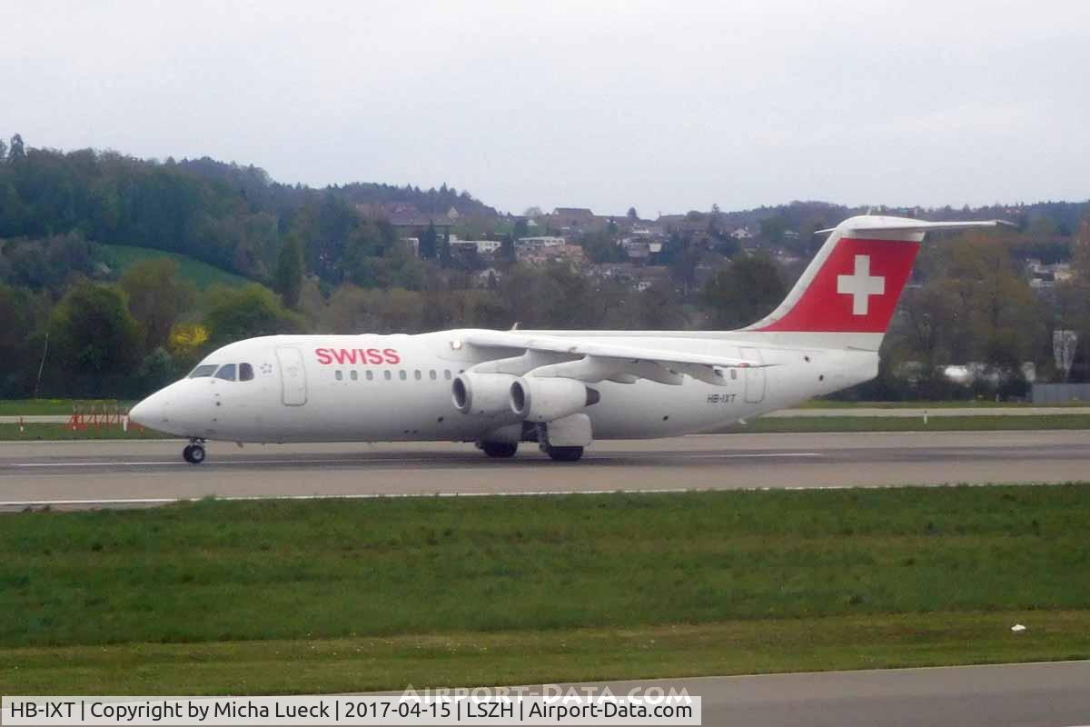 HB-IXT, 1995 British Aerospace Avro 146-RJ100 C/N E3259, At Zurich
