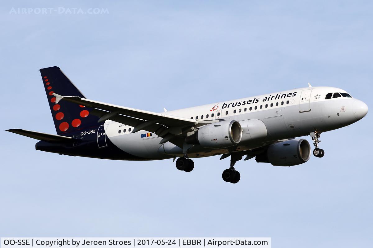 OO-SSE, 2006 Airbus A319-111 C/N 2700, ebbr