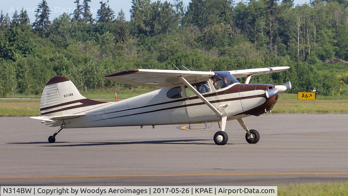N314BW, 1952 Cessna 170B C/N 25389, Arriving at KPAE