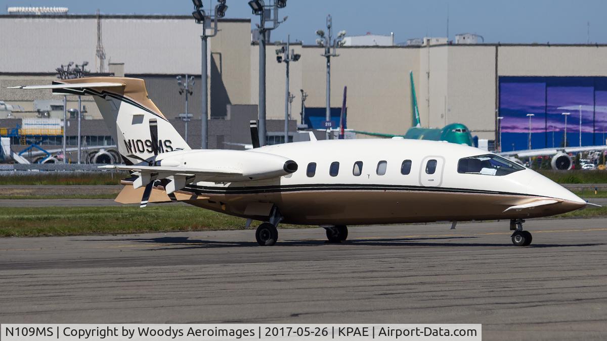 N109MS, 1991 Piaggio P-180 C/N 1008, At Castle & Cooke FBO