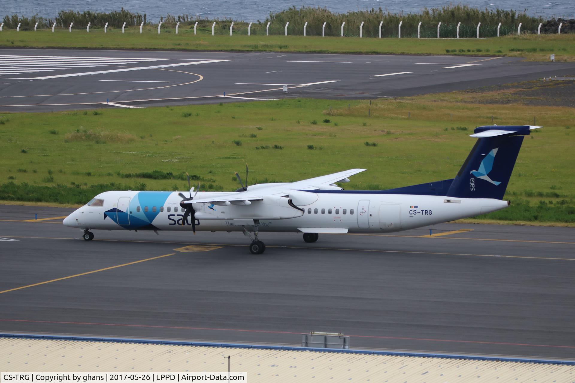 CS-TRG, 2010 Bombardier DHC-8-402 Dash 8 C/N 4298, Taxiing to rw 30