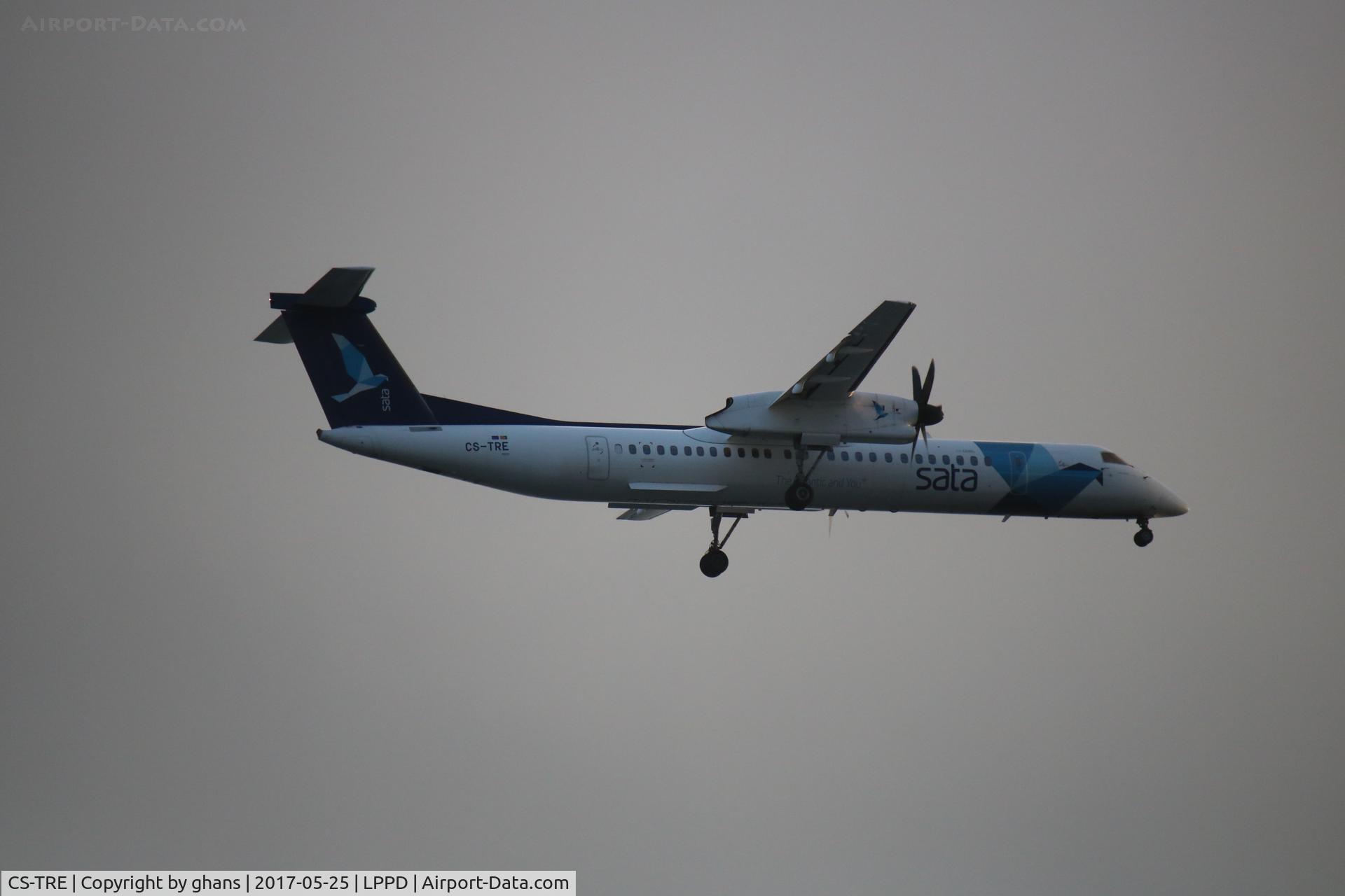 CS-TRE, 2009 Bombardier DHC-8-402 Dash 8 C/N 4295, Final rw 30