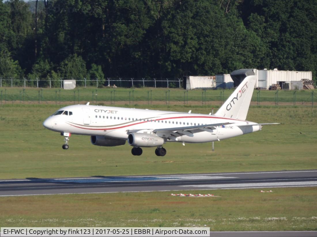 EI-FWC, 2016 Sukhoi SuperJet 100-95B C/N 95111, CITYJET LANDING RUNWAY 01