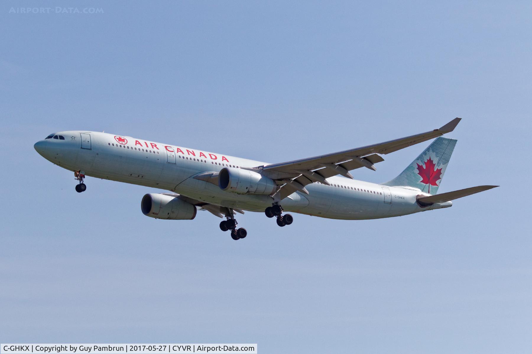 C-GHKX, 2001 Airbus A330-343 C/N 0412, Landing