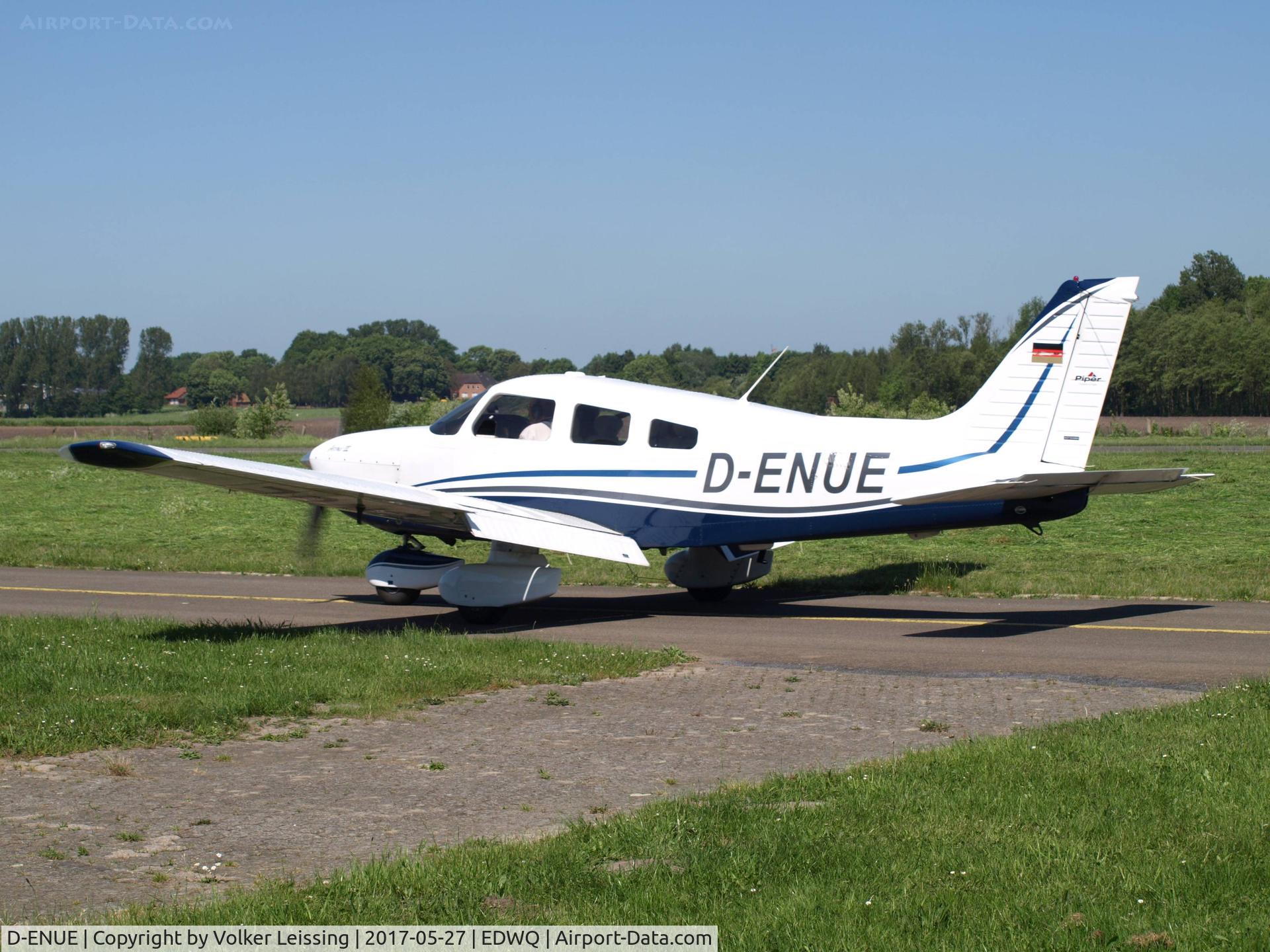 D-ENUE, 2007 Piper PA-28-181 Cherokee Archer III C/N 2843660, taxi to parking