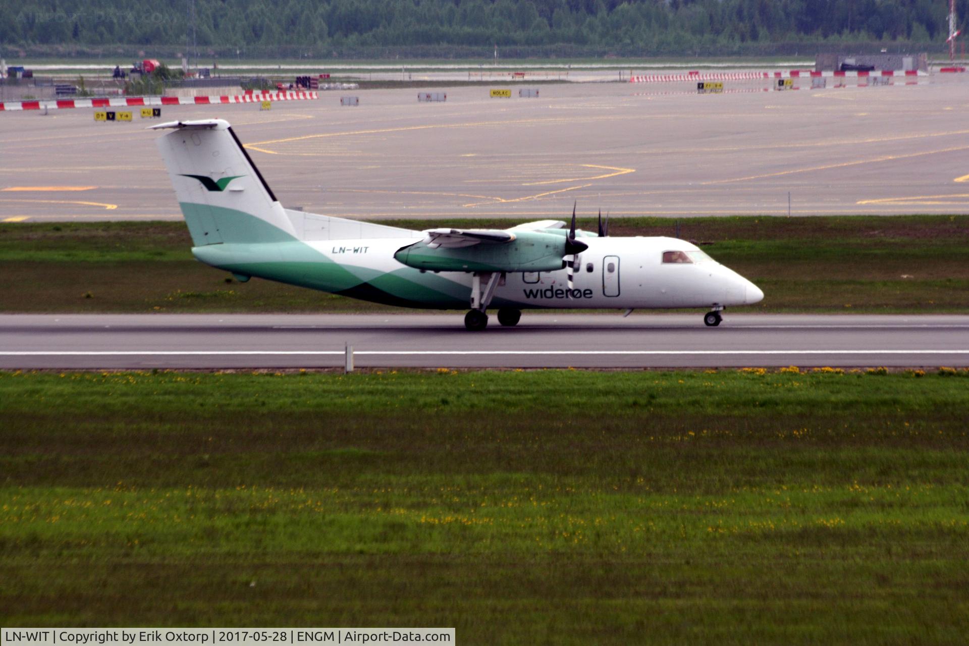 LN-WIT, 1991 De Havilland Canada DHC-8-103A Dash 8 C/N 310, LN-WIT in OSL