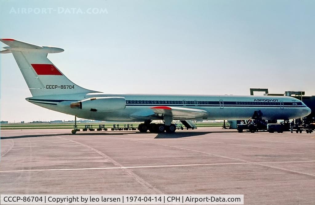 CCCP-86704, 1974 Ilyushin IL-62 C/N 4 16 03, Copenhagen 14.4.1974