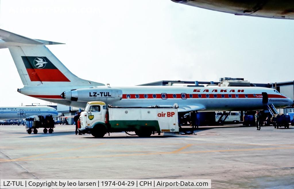 LZ-TUL, 1974 Tupolev Tu-134A C/N 02303, Copenhagen 29.4.1974