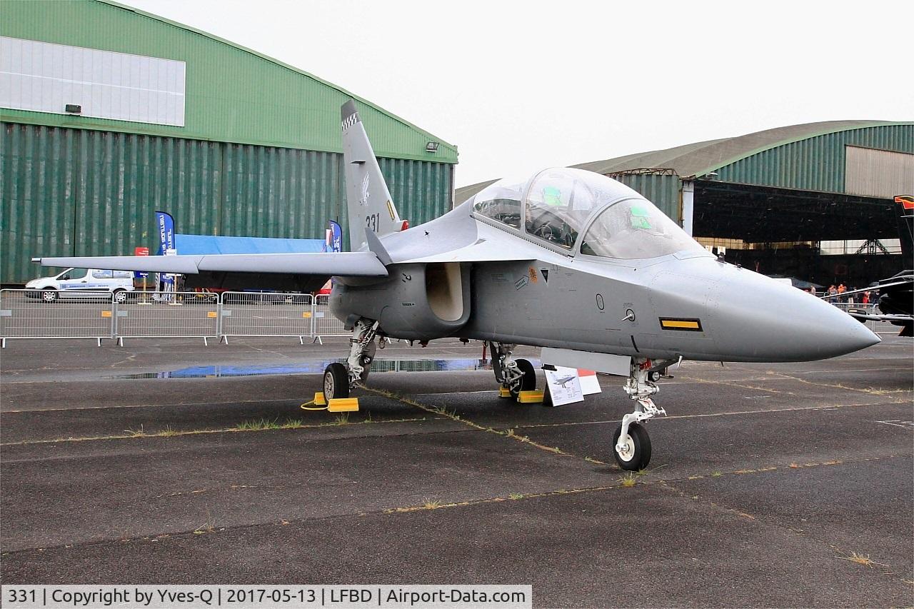 331, 2015 Alenia Aermacchi M-346 Master C/N 331, Singapore Air Force Alenia Aermacchi M-346 Master, Static display, Bordeaux-Mérignac Air Base 106  (LFBD-BOD) Open day 2017