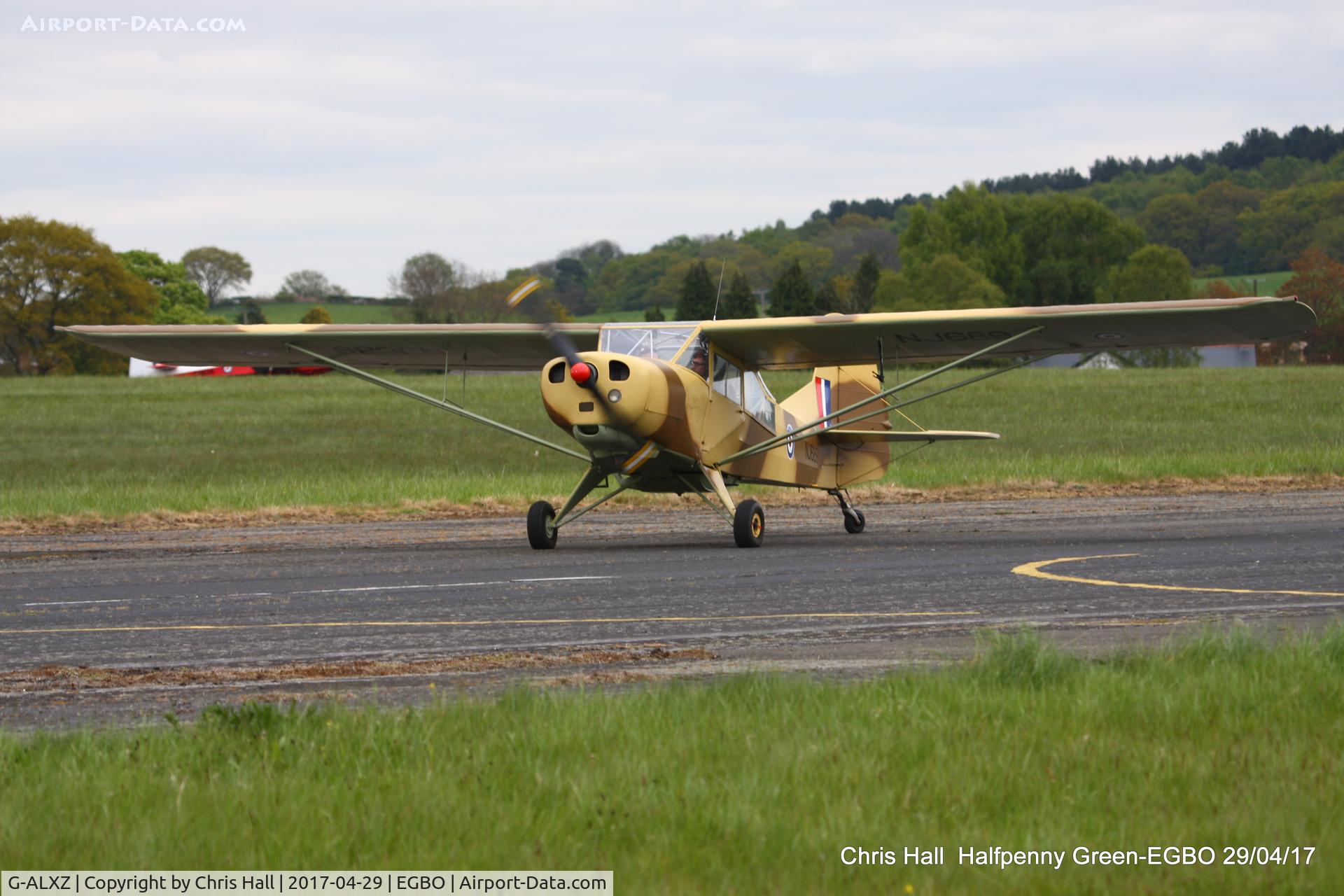 G-ALXZ, 1944 Taylorcraft Auster Mk.5/150 C/N 1082, at the Radial & Trainer fly-in