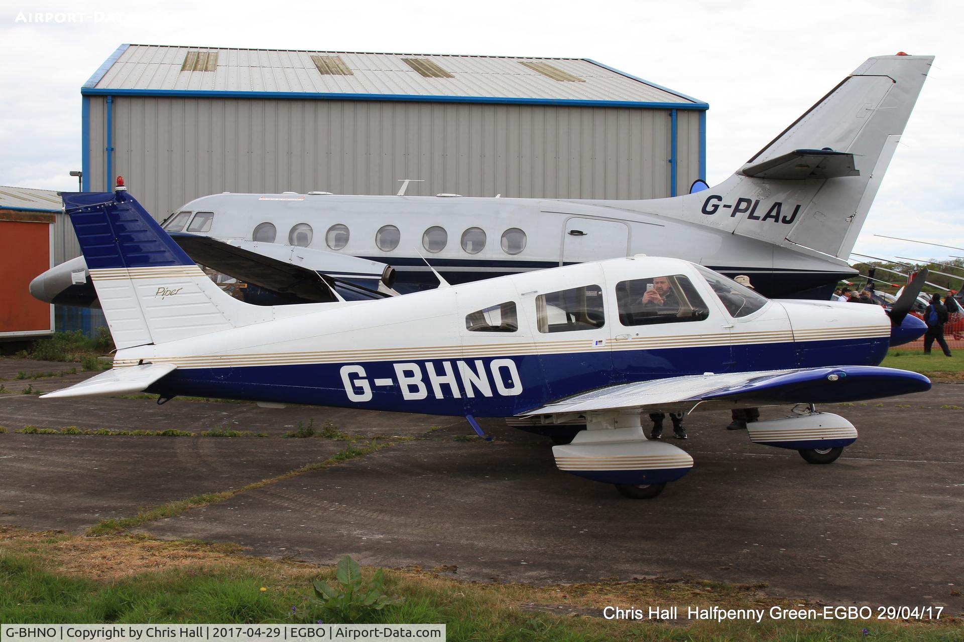 G-BHNO, 1980 Piper PA-28-181 Cherokee Archer II C/N 28-8090211, at the Radial & Trainer fly-in