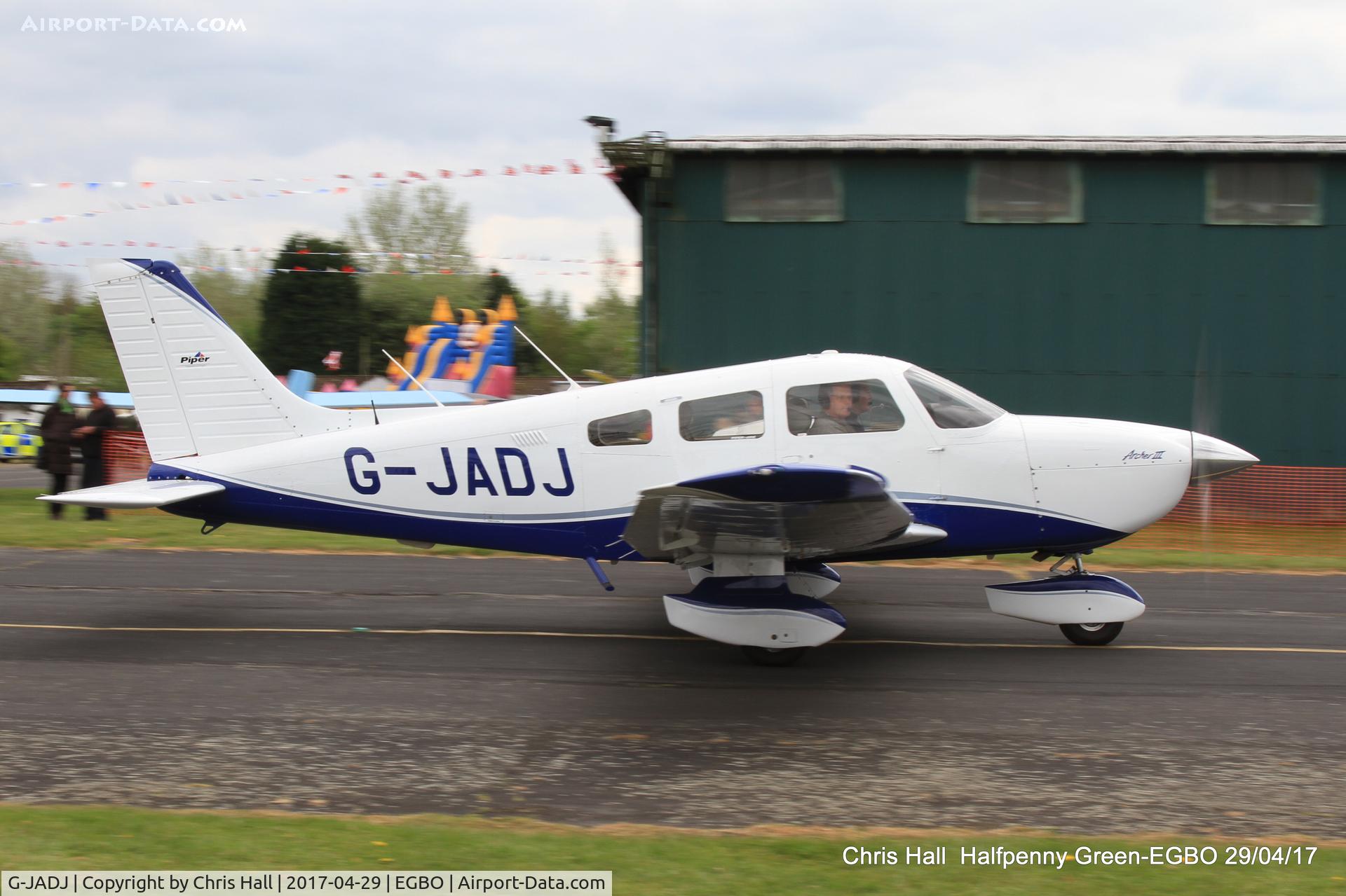 G-JADJ, 1995 Piper PA-28-181 Cherokee Archer III C/N 2843009, at the Radial & Trainer fly-in