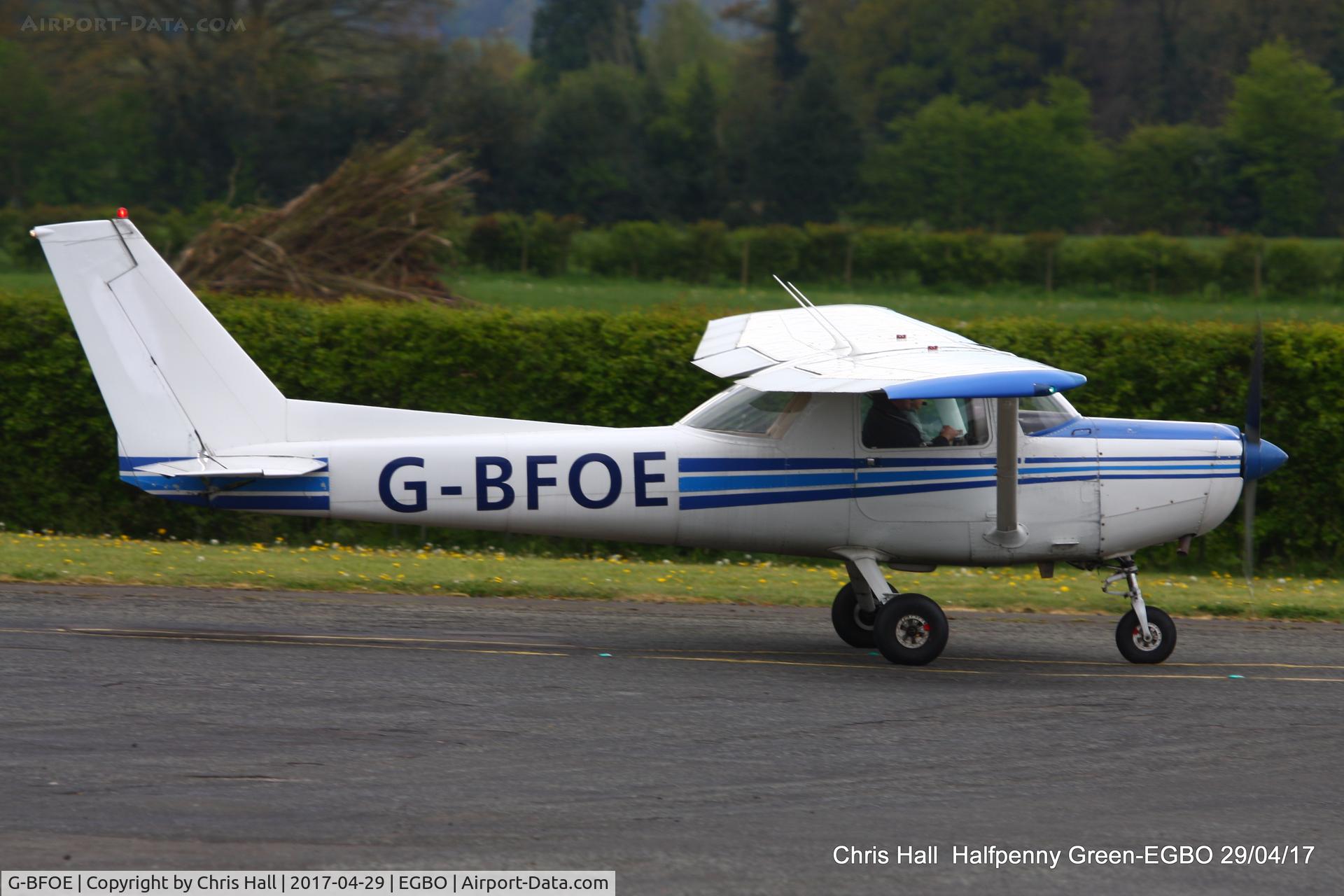 G-BFOE, 1978 Reims F152 C/N 1475, at the Radial & Trainer fly-in