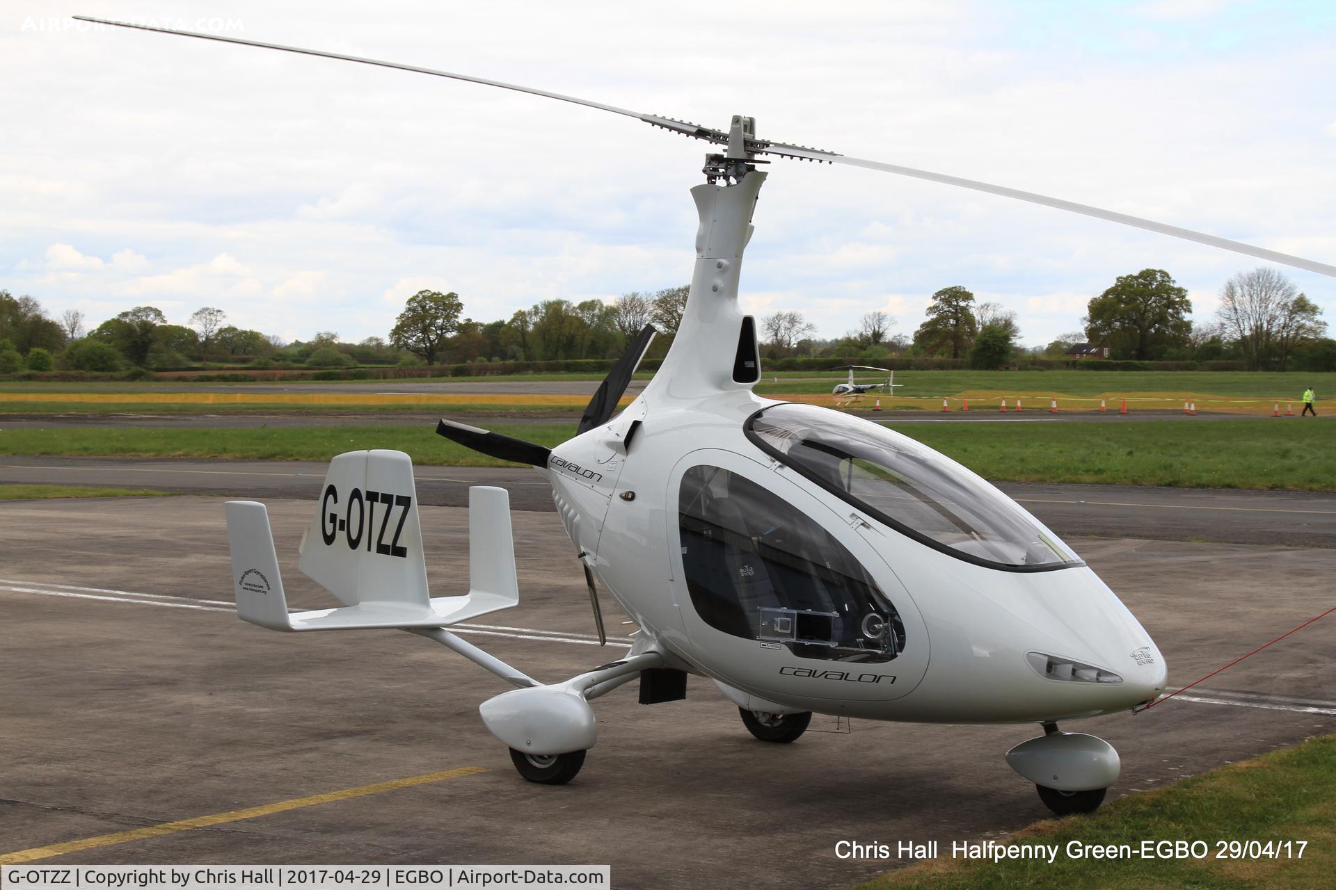 G-OTZZ, 2016 Rotorsport Uk Cavalon C/N RSUK/CVLN/021, at the Radial & Trainer fly-in