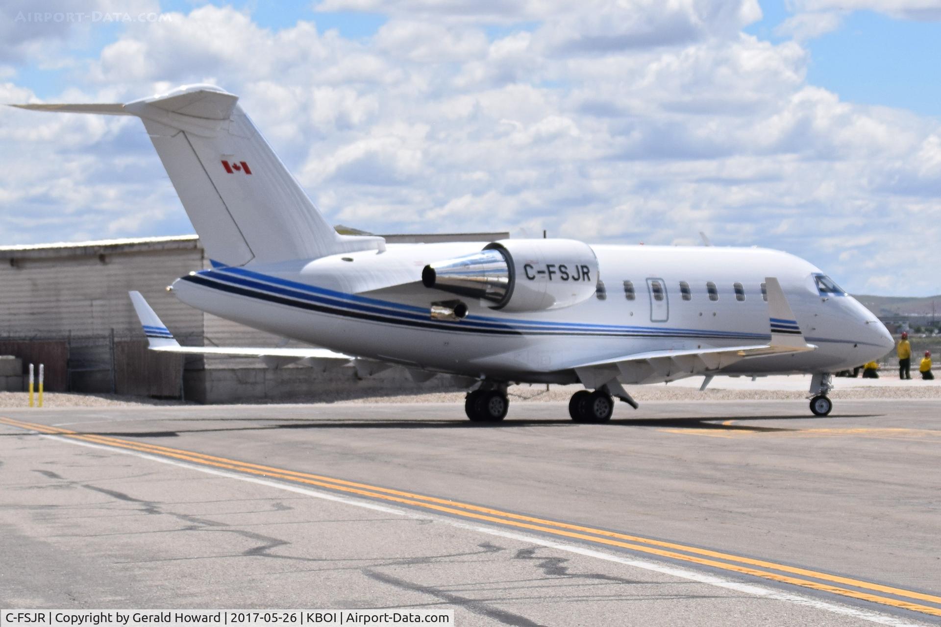 C-FSJR, 1999 Canadair Challenger 605 (CL-600-2B16) C/N 5413, Parked on the U. S. Customs ramp.