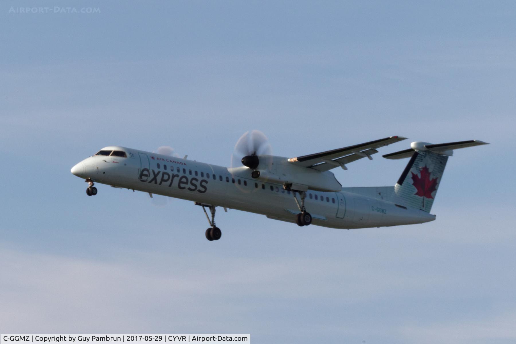 C-GGMZ, 2012 Bombardier DHC-8-402 Dash 8 C/N 4399, Landing
