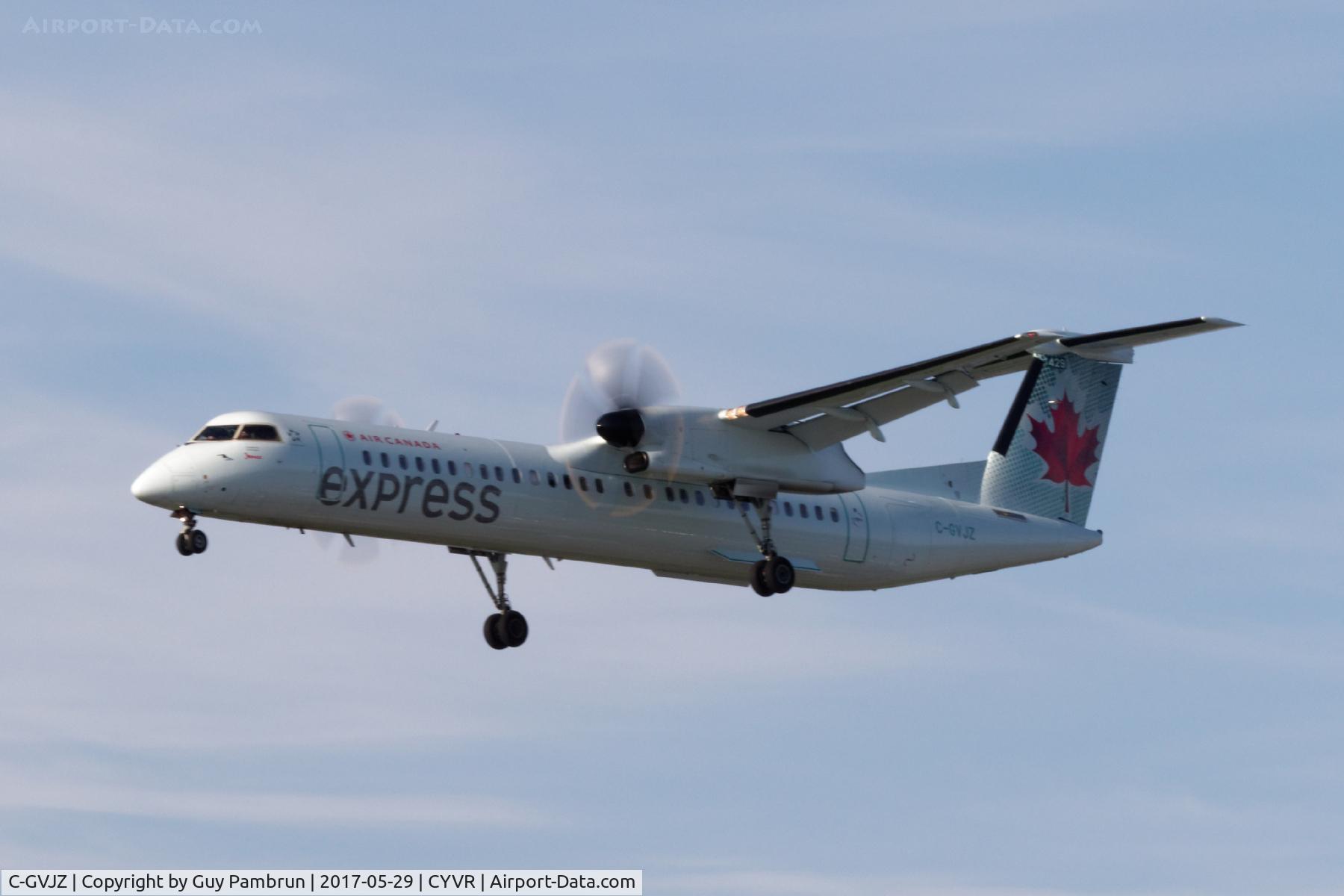 C-GVJZ, 2016 Bombardier DHC-8-402 Dash 8 C/N 4520, Landing