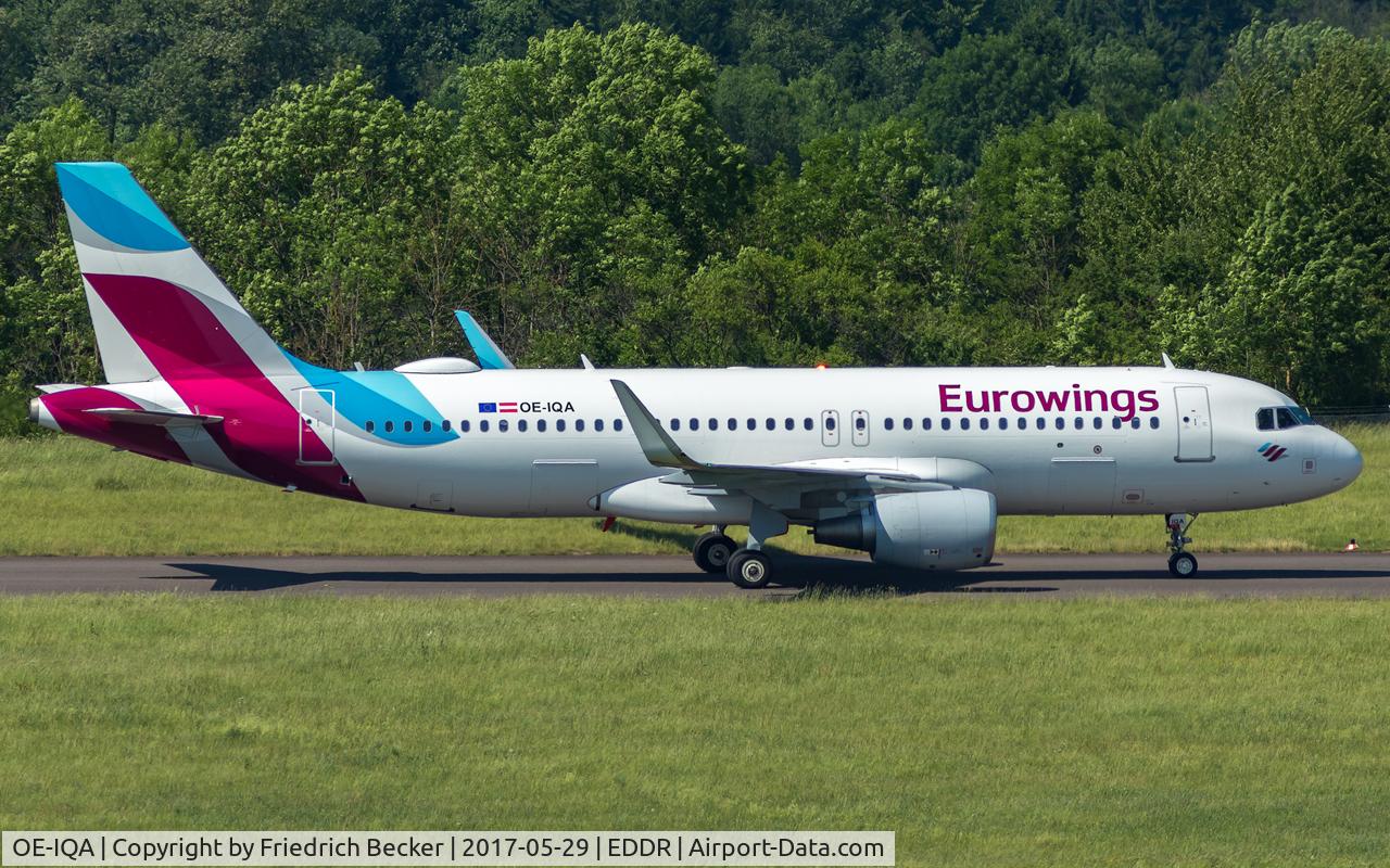 OE-IQA, 2016 Airbus A320-214 C/N 6992, taxying to the apron