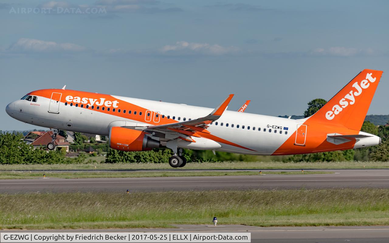 G-EZWG, 2012 Airbus A320-214 C/N 5318, departure via RW06