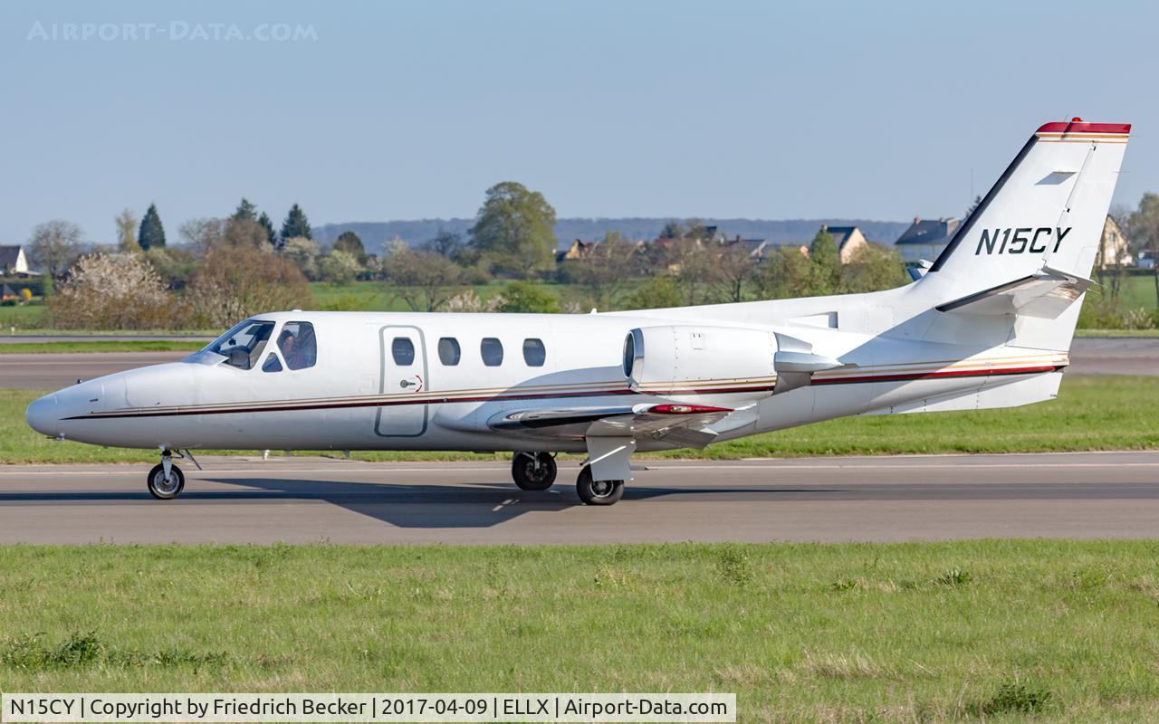 N15CY, 1980 Cessna 501 Citation I/SP C/N 501-0152, taxying to the gate