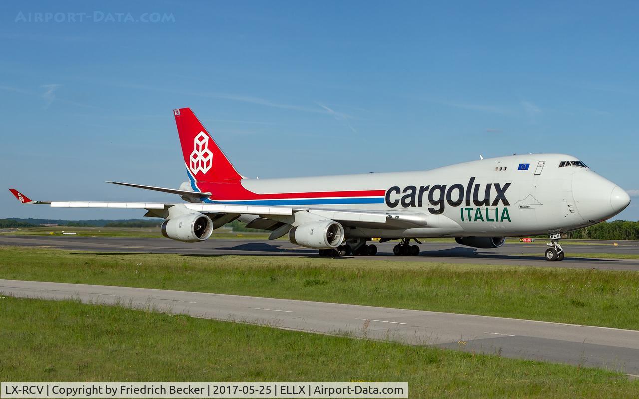 LX-RCV, 1999 Boeing 747-4R7F C/N 30400, taxying to the active