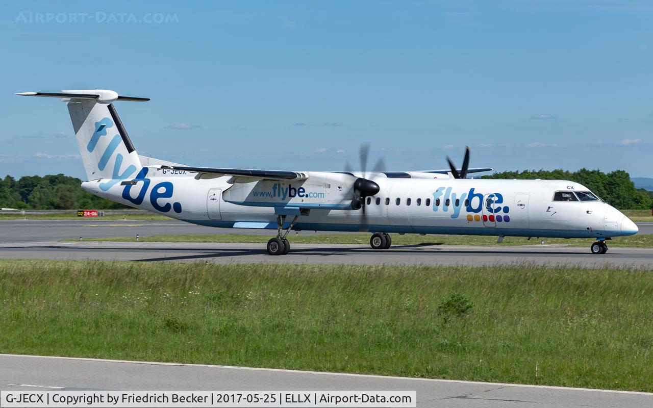 G-JECX, 2007 De Havilland Canada DHC-8-402Q Dash 8 C/N 4155, taxying to the active