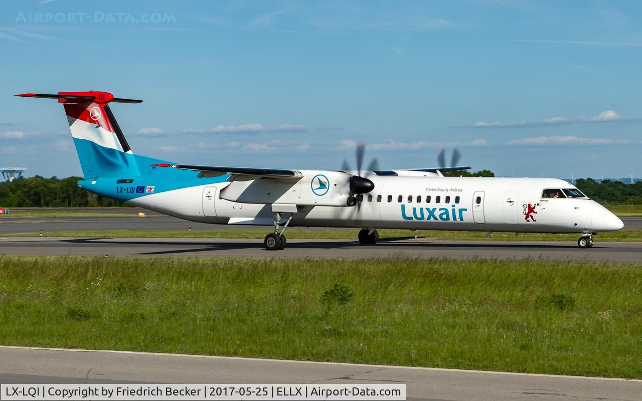 LX-LQI, 2016 Bombardier DHC-8-402Q Dash 8 Dash 8 C/N 4534, taxying to the active
