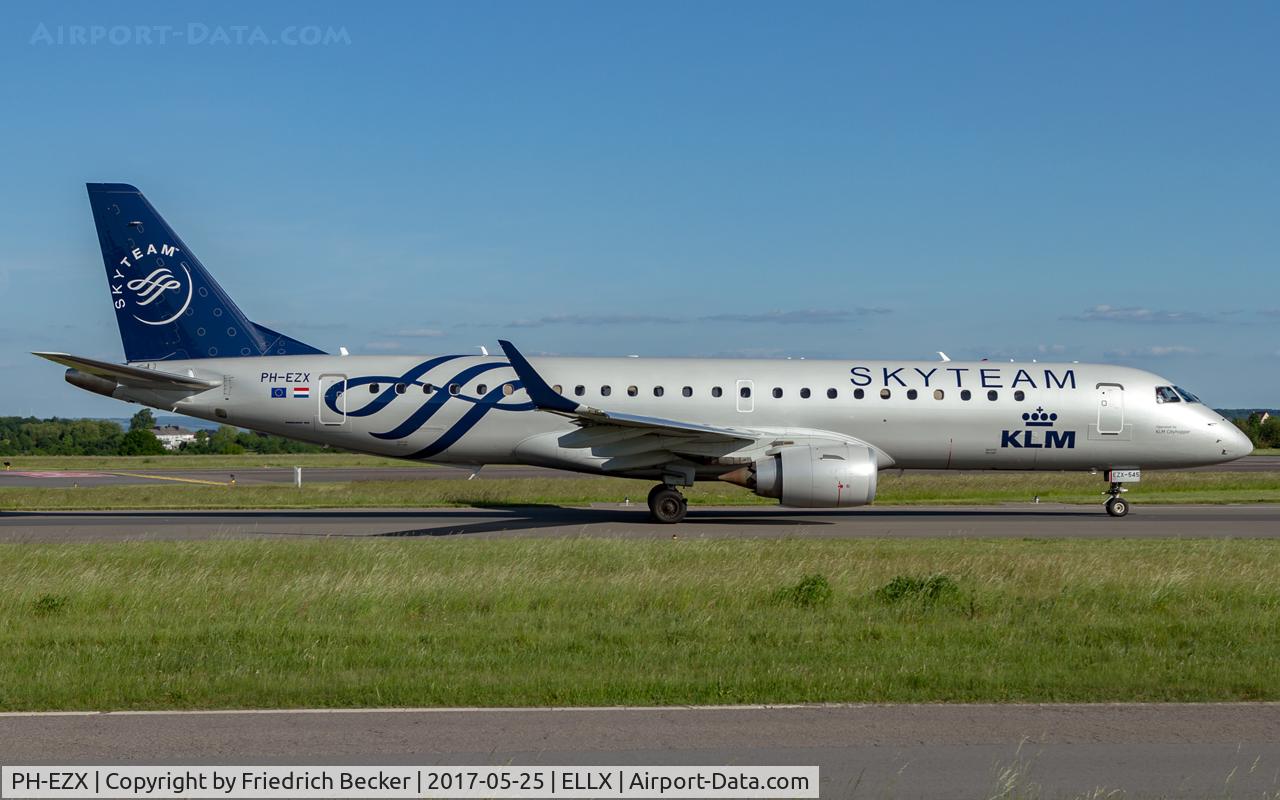 PH-EZX, 2012 Embraer 190LR (ERJ-190-100LR) C/N 19000545, taxying to the active