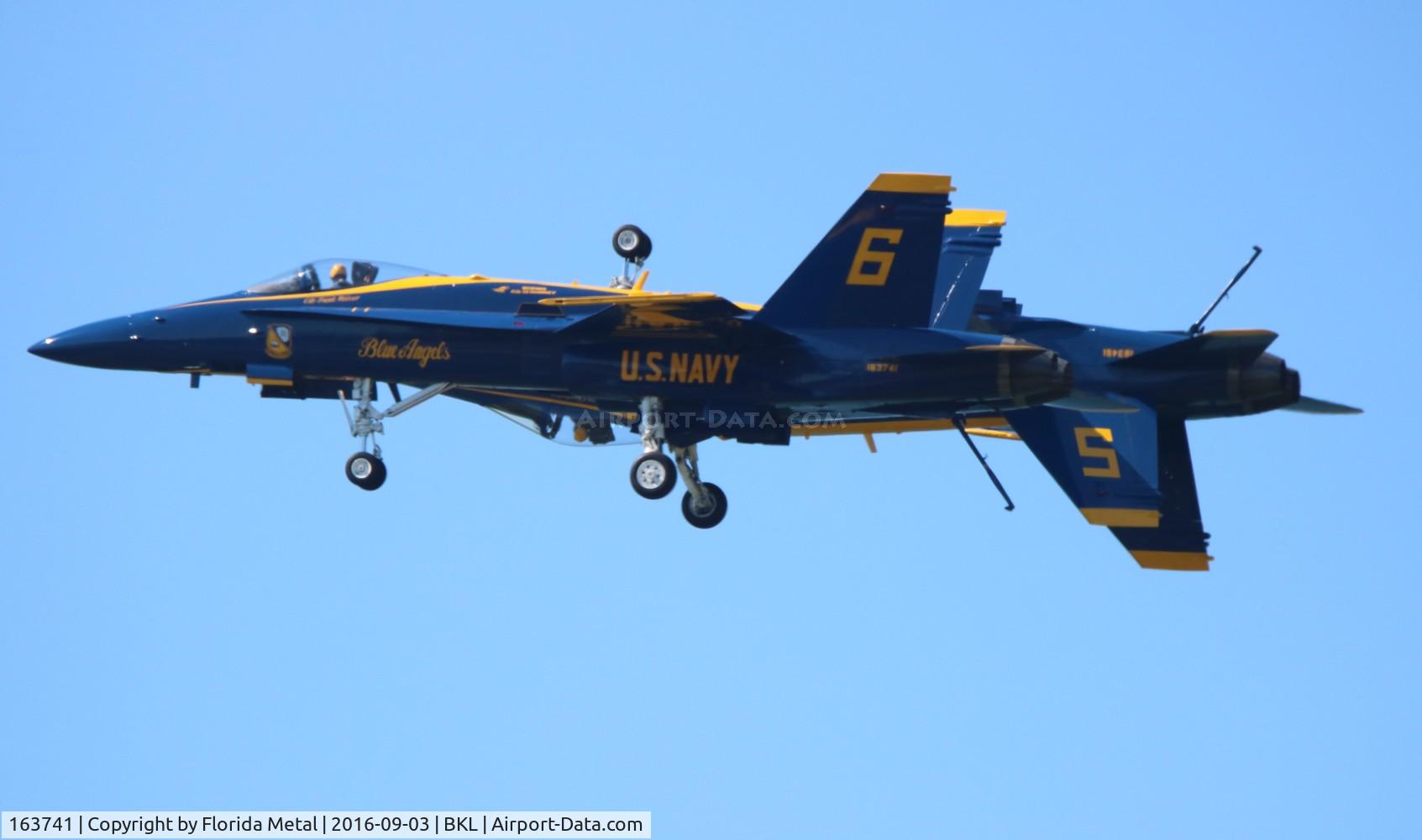 163741, 1989 McDonnell Douglas F/A-18C Hornet C/N 0812/C100, Blue Angels