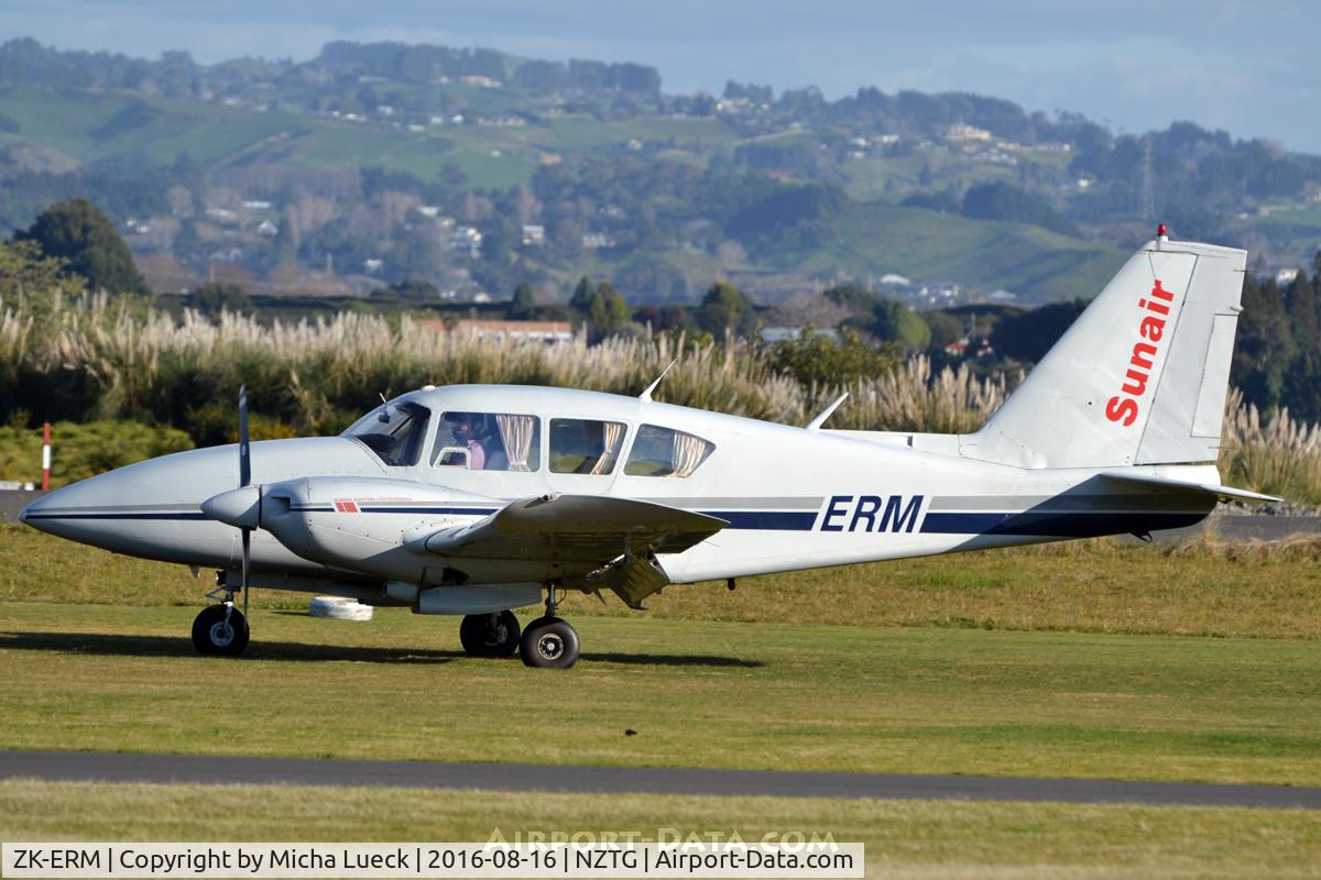 ZK-ERM, Piper PA-23-250 Aztec C/N 27-7405435, At Tauranga