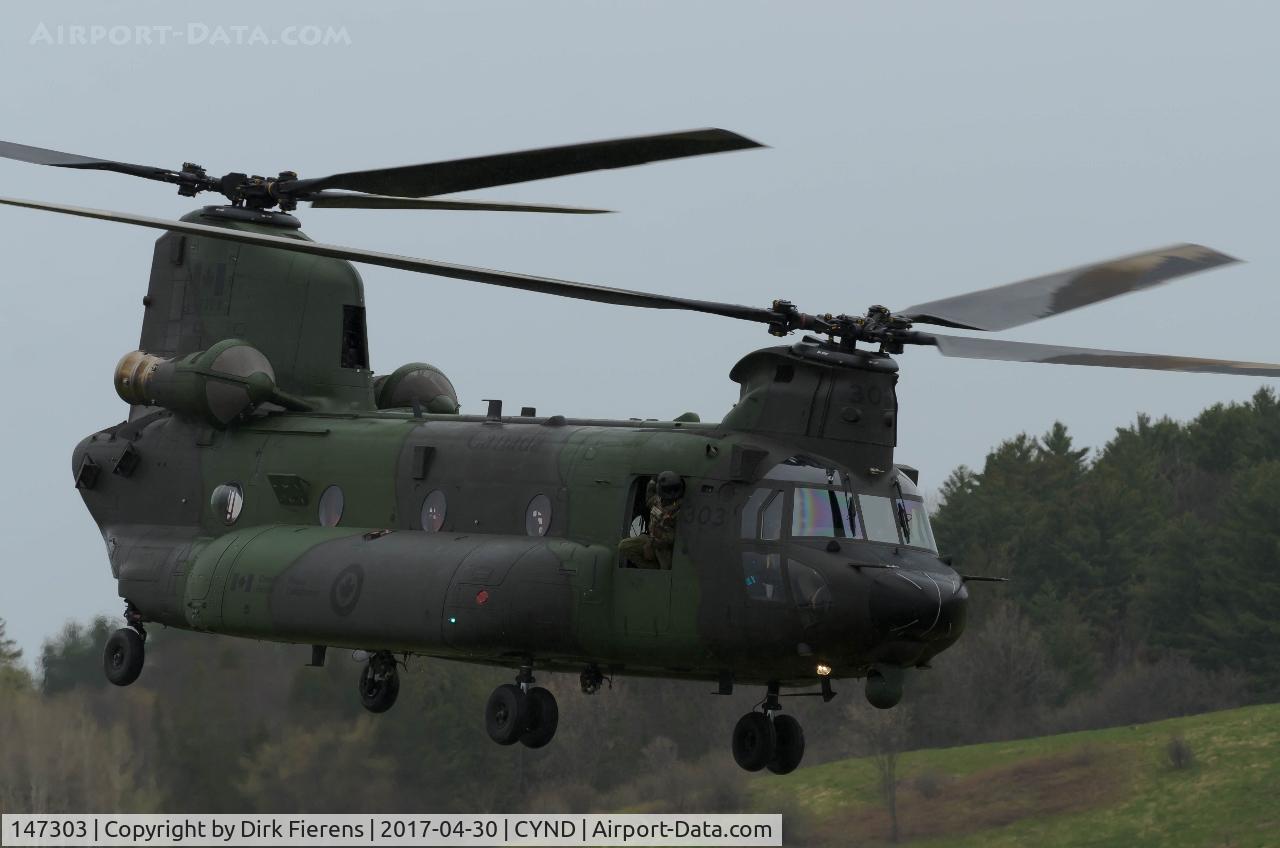 147303, 2013 Boeing CH-147F Chinook C/N M2053, Arriving at the 2017 edition of the Gatineau Air Show.