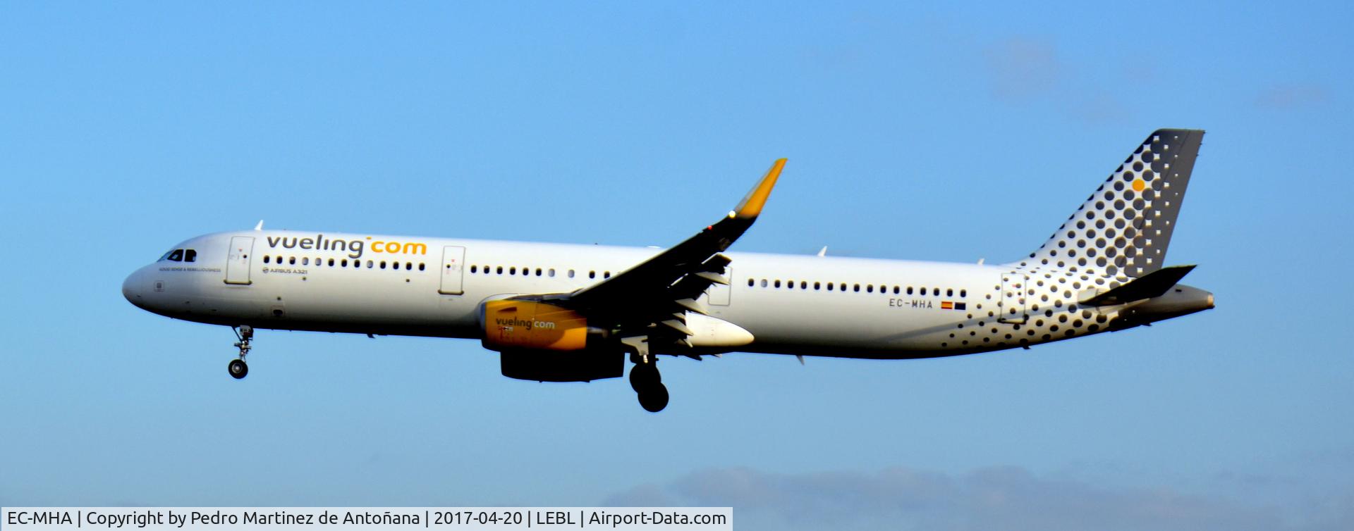 EC-MHA, 2015 Airbus A321-231 C/N 6684, El Prat  -  Barcelona  -  España