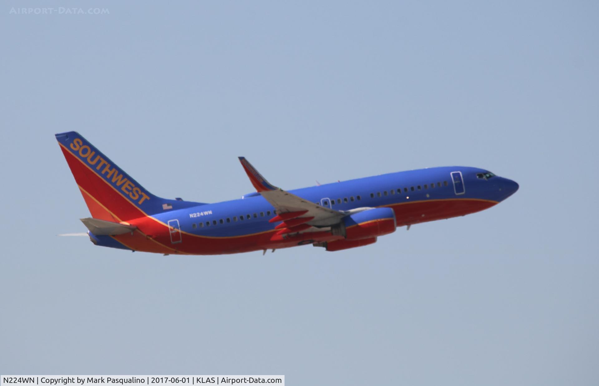 N224WN, 2005 Boeing 737-7H4 C/N 32493, Boeing 737-700