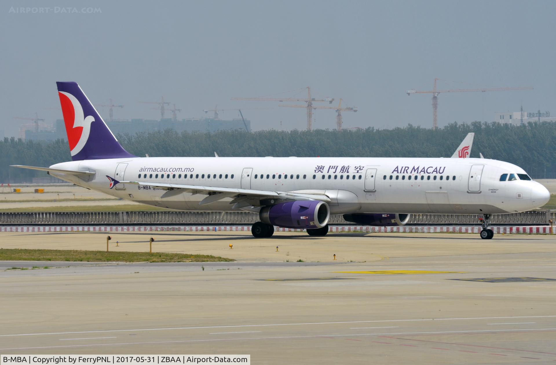 B-MBA, 2013 Airbus A321-231 C/N 5459, Air Macau A321 ready for its flight south.