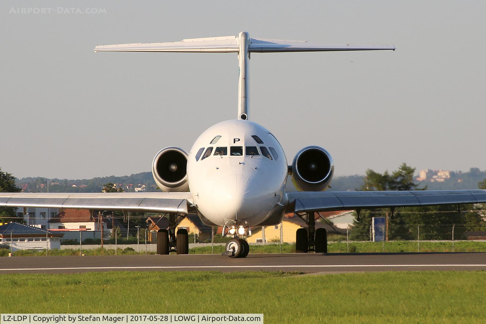 LZ-LDP, 1990 McDonnell Douglas MD-82 (DC-9-82) C/N 49973, Bulgarian Air Charter MD-82 @GRZ (for Mistral Air from/to Bari)