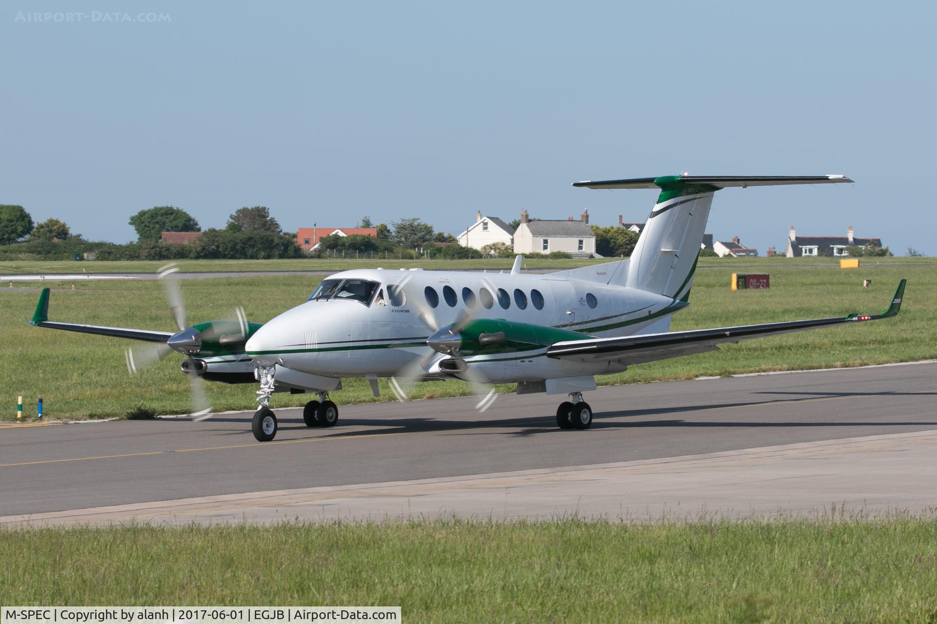 M-SPEC, 2014 Beech Super King Air 350i C/N FL-970, Taxying for departure, Guernsey