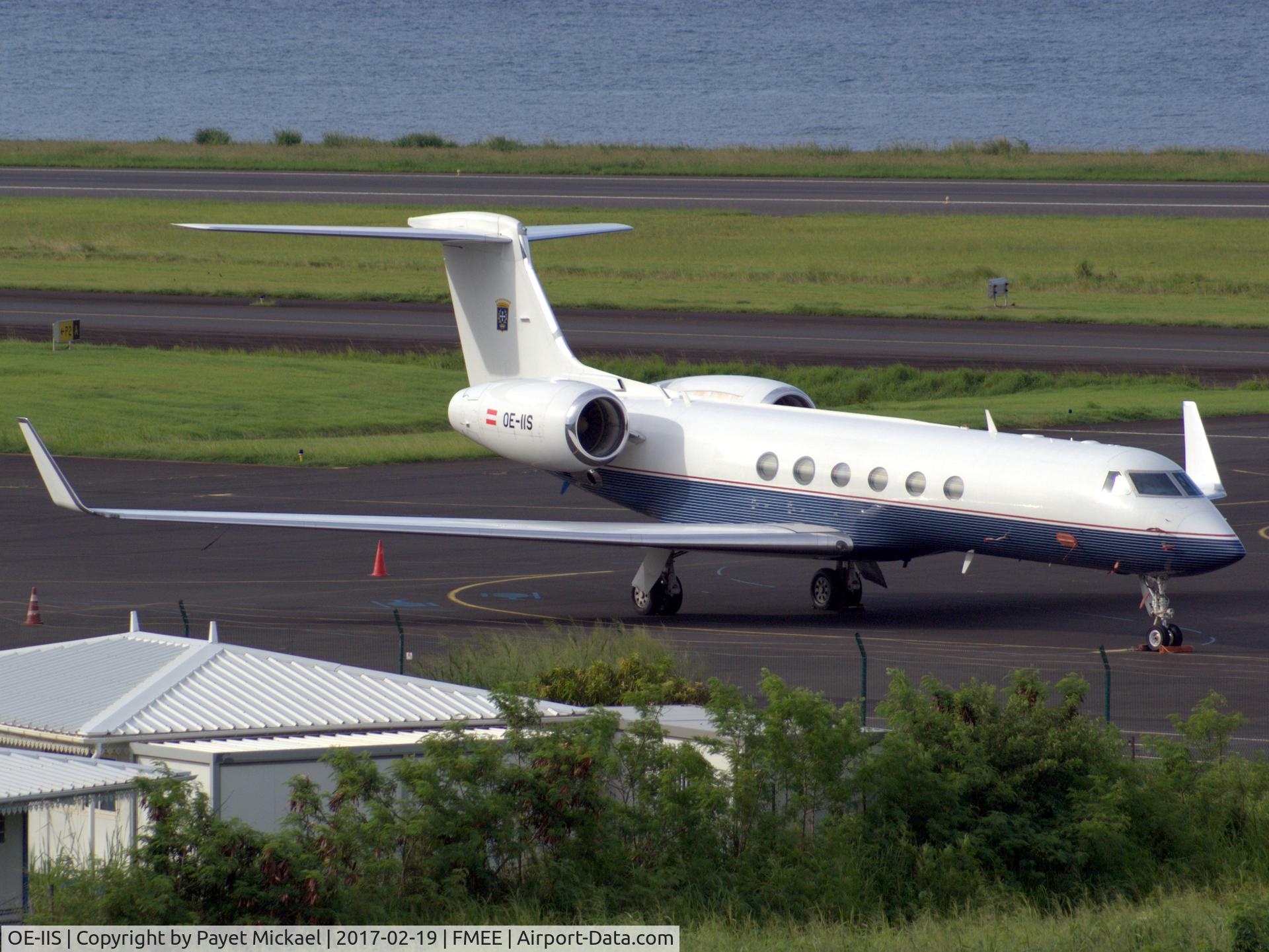 OE-IIS, 1999 Gulfstream Aerospace GV C/N 572, At stand 15