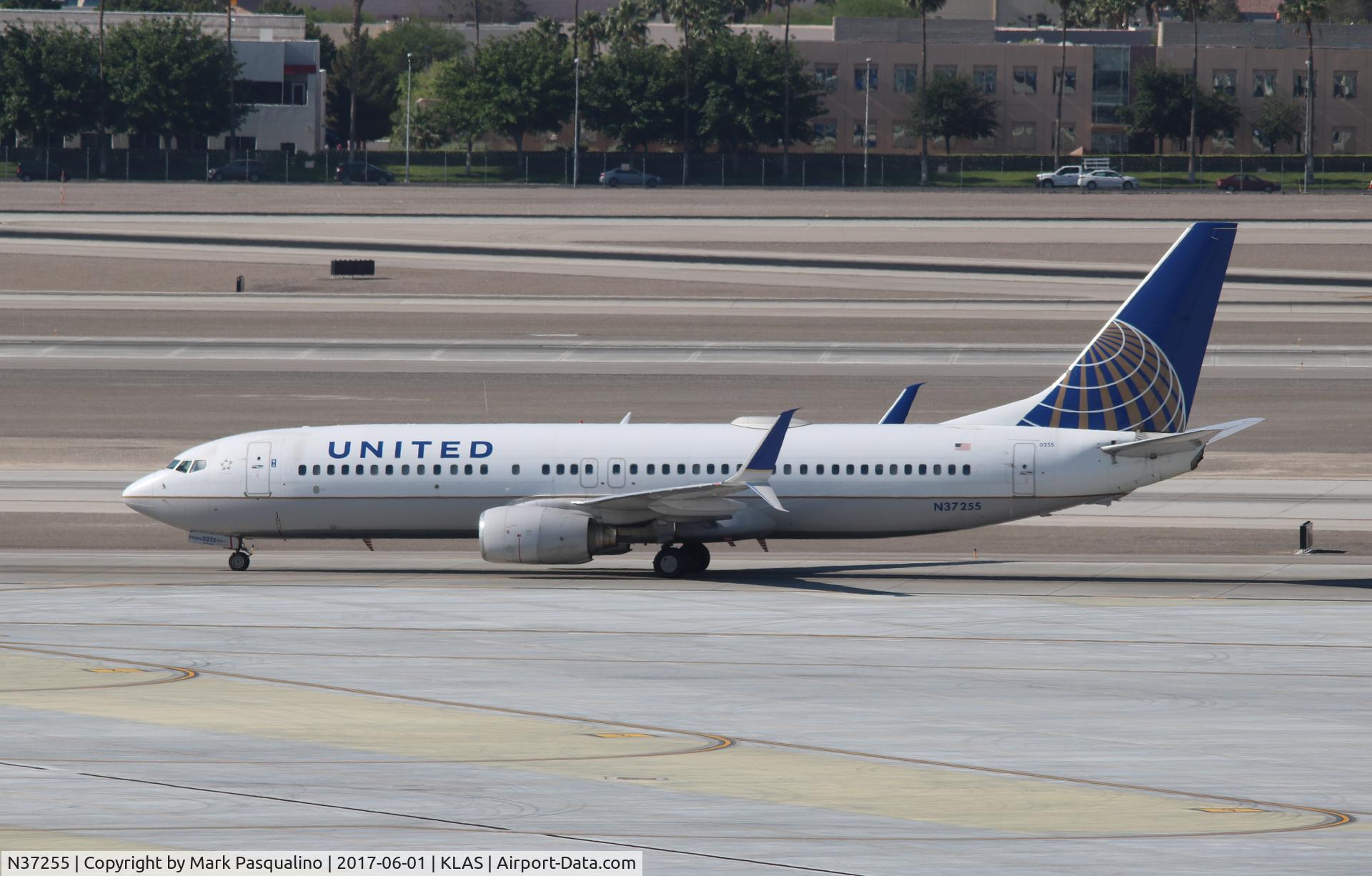 N37255, 2000 Boeing 737-824 C/N 30610, Boeing 737-800