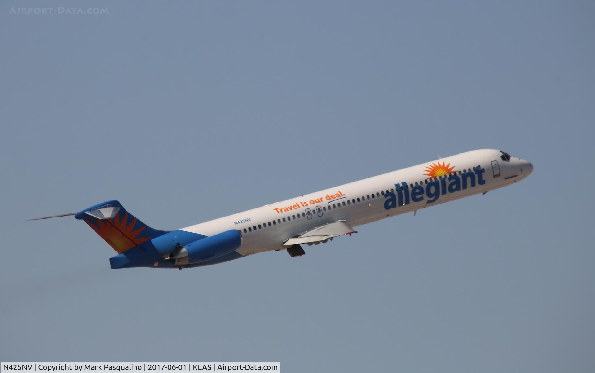 N425NV, 1986 McDonnell Douglas MD-82 (DC-9-82) C/N 49438, MD-82