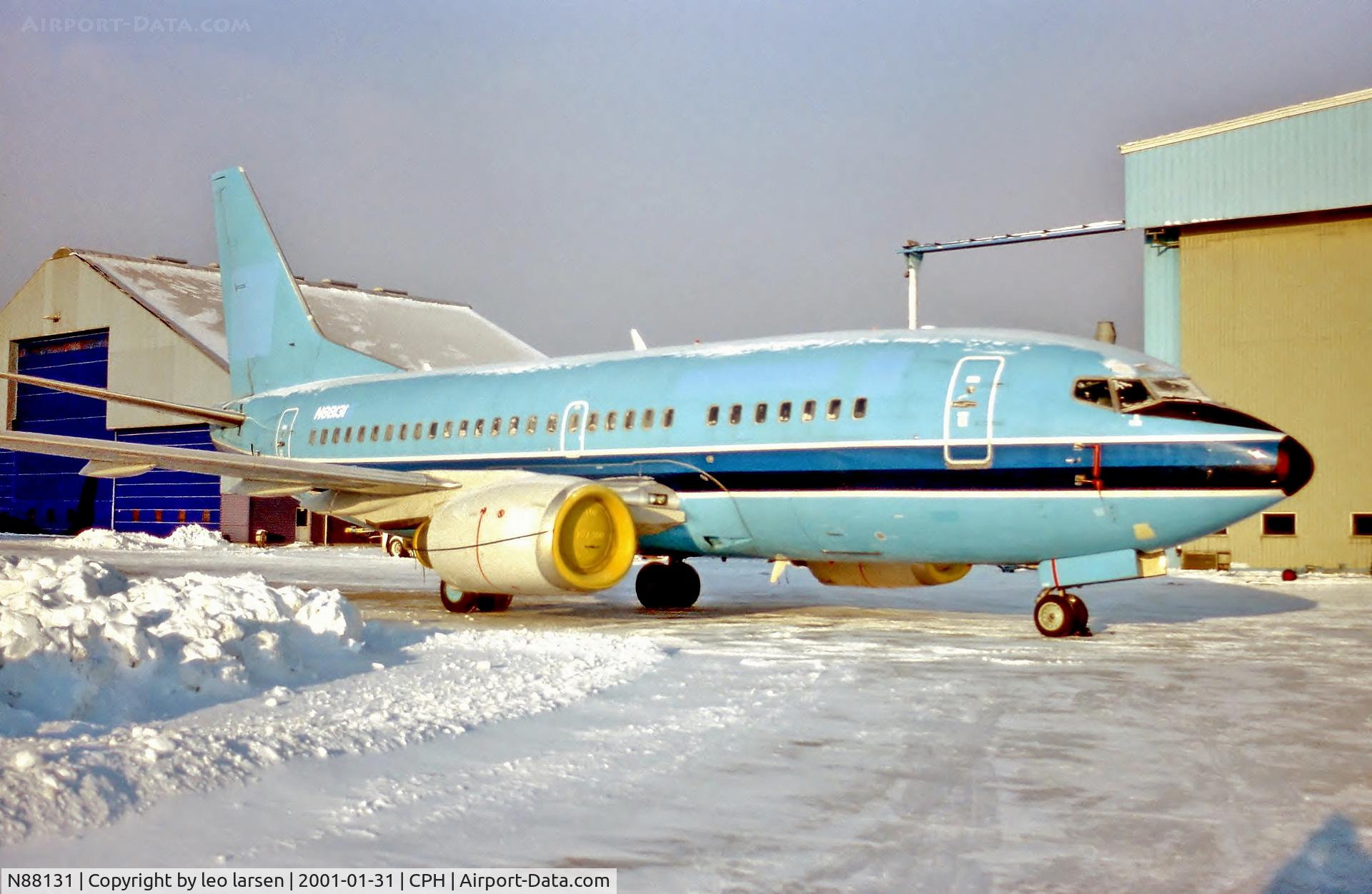 N88131, 1996 Boeing 737-5L9 C/N 28131, Copenhagen 31.1.2001