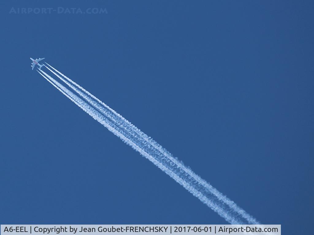 A6-EEL, 2013 Airbus A380-861 C/N 133, UAE206 JFK / MILAN above Royan airport LFCY