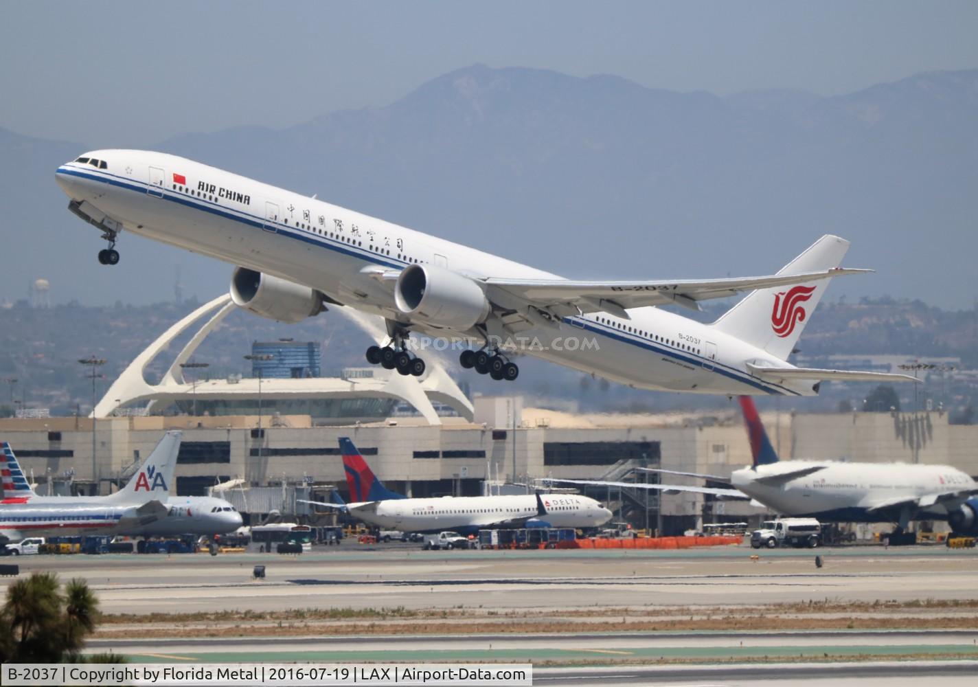 B-2037, 2013 Boeing 777-39L/ER C/N 38677, Air China