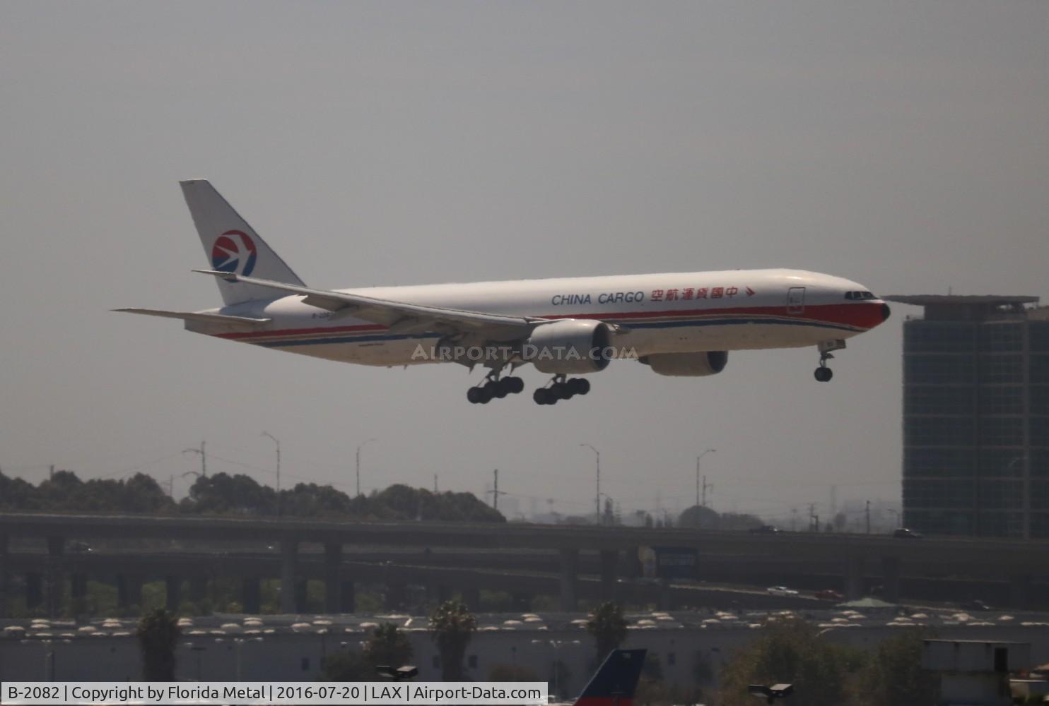 B-2082, 2010 Boeing 777-F6N C/N 37716, China Eastern