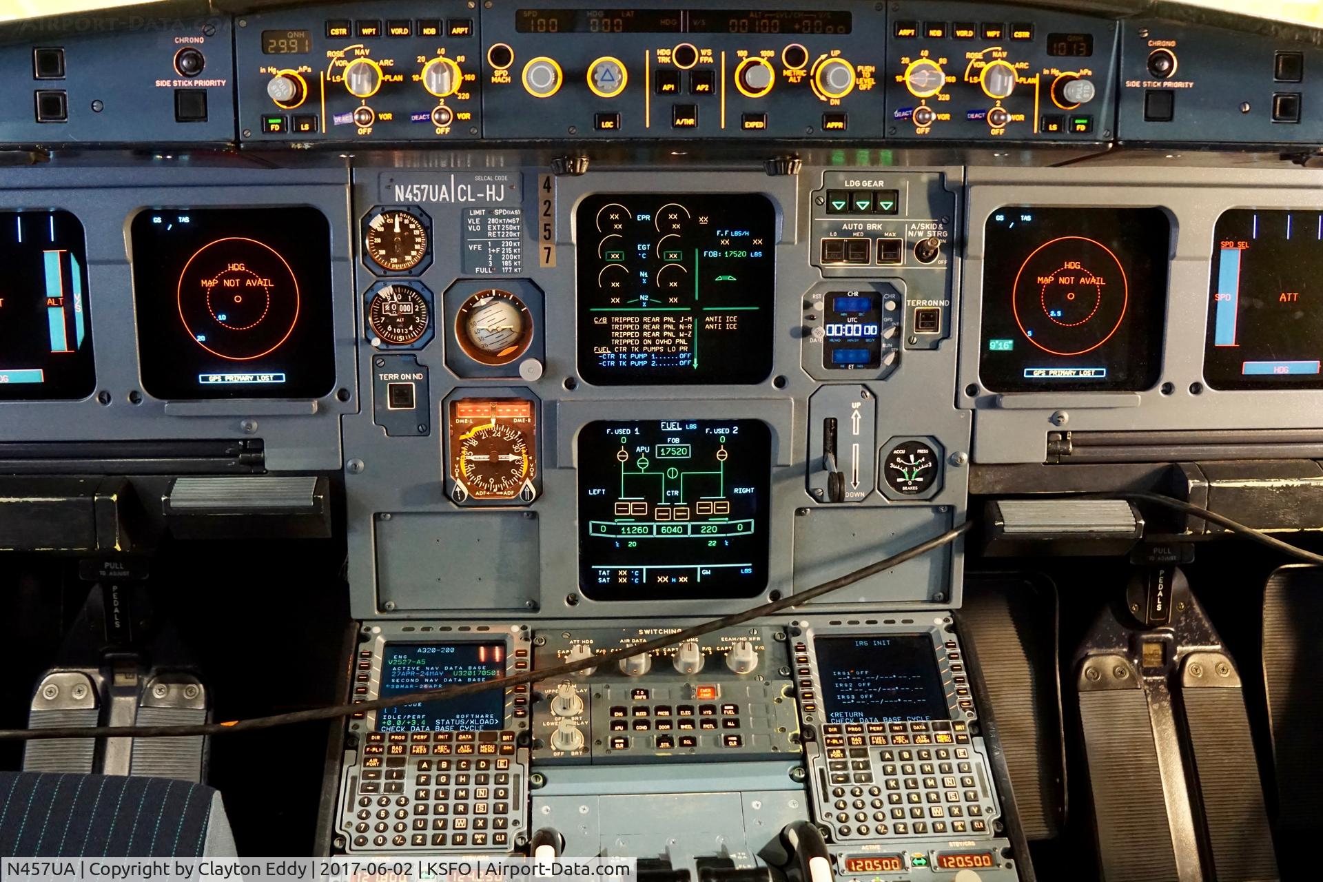 N457UA, 1999 Airbus A320-232 C/N 1146, SFO 2017.