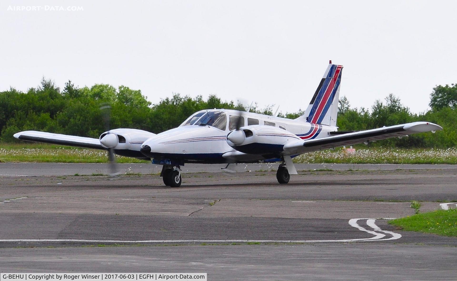 G-BEHU, 1976 Piper PA-34-200T Seneca II C/N 34-7670265, Seneca II.